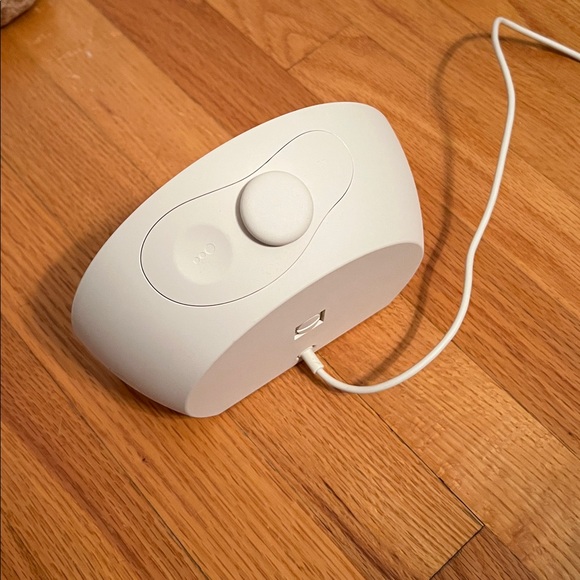 Hatch Restore 3 Sunrise Alarm Clock in Putty - Picture 5 of 5